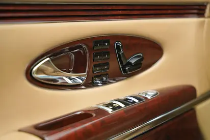 صورة 19 لـ 2010 Maybach 57
