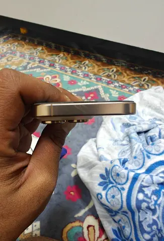 Iphone 16 PRO with All accessories only 4 to 5 months used