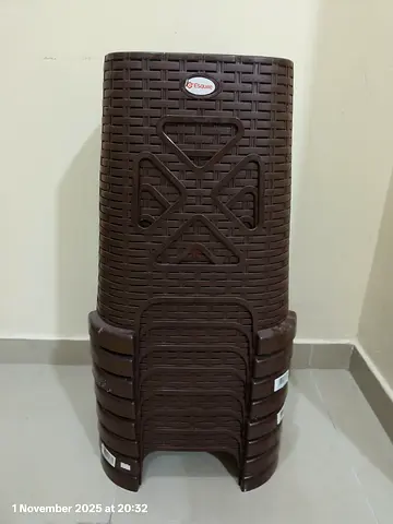 Stylish and Stackable Plastic Storage Stool (8pcs)