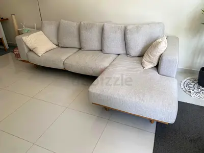 West Elm Newport L Shape sofa Comfortable Modern Sofa in Excellent Condition