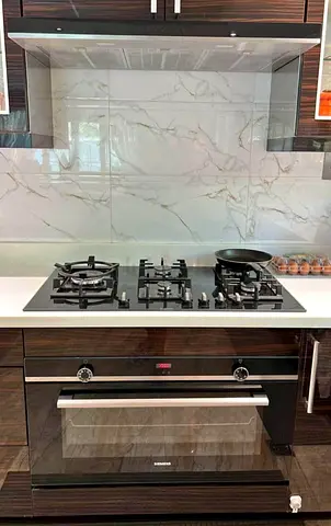 Siemens iq500 latest model built-in electric oven and gas hob 90cm