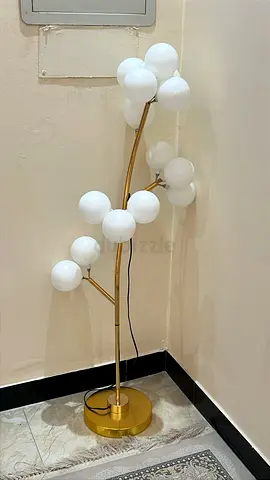 Elegant Branch Floor Lamp - Modern Lighting Solution