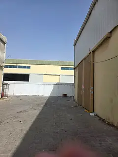 Warehouses (sheds) for rent in various sizes in Al Hanoo Al Jalil area, Block 2