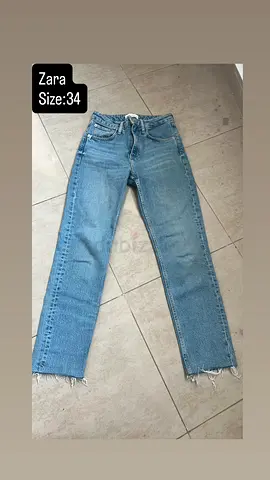 Stylish Zara High-Waisted Jeans - Size 34
