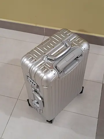 Suitcase master
