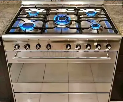 Smeg Italy 5 Burner Full Gas Cooker Range Size 90cm