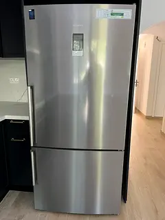 Siemens Bottom Freezer IQ700 Refrigerator
