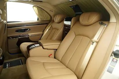 2010 Maybach 57 照片 12