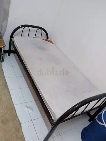 Sturdy Metal Single Bed Frame with Mattress