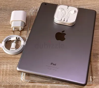 iPad Air 32GB,Wifi,Space Grey with Case,EarPods  20W Fast Charger
