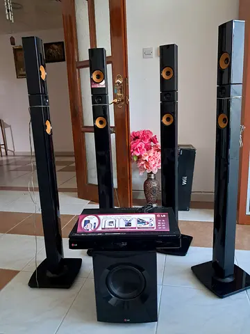 HOME THEATER SYSTEM FOR SALE