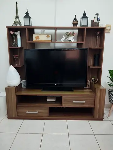 Tv unit and LG 50 inch tv