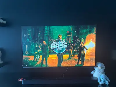 Upgrade Your Entertainment Experience with this Stunning LED TV!