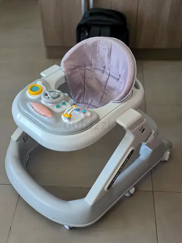 Fun and Safe Baby Walker for Your Little One!