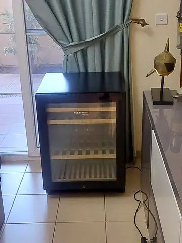 Latest Vestfrost Freestanding or Built-in Dual Zone Temperature 44 Bottles Capacity Wine Cooler Blac