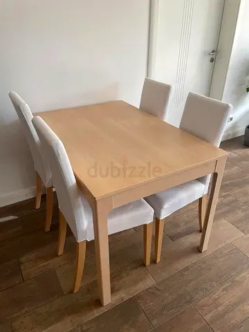 Modern Light Wood Dining Table with Chairs