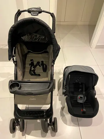 Selling car seat plus carry cot and stroller from Junior brand -Both in AED 100