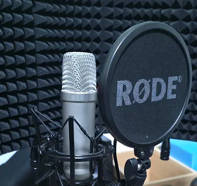 Rode Microphone with Pop Filter in Excellent Condition