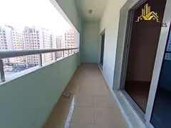 Huge 1bhk for family sharing or business, big hall, 2 baths, long balcony