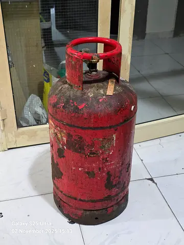 Red Ajman Gas Cylinder With Regulator and Pipe for Sale - Perfect for Home Cooking!