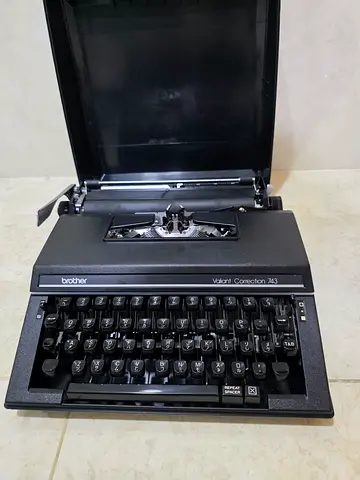 Vintage Brother Typewriter English  Japanese typing for Sale - working 100%