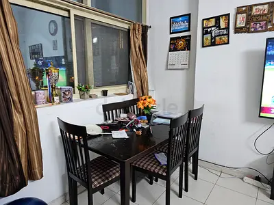 Dinning table 6 seater