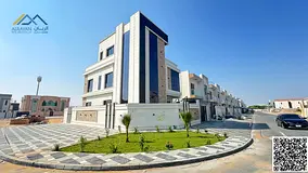 Corner villa in a prime location and with luxurious finishes