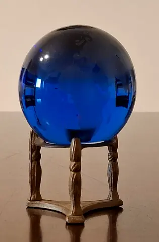 Glass World Ball كرة العالم زجاج