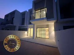 3 BEDROOM + MAID'S - CLOSE TO POOL - SINGLE ROW