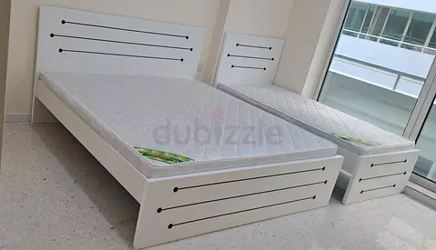 Stylish White Bed Frame with Mattress Set