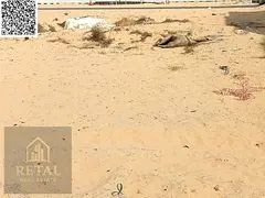 For citizens only, land for sale to build a townhouse.