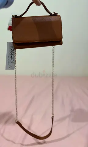 Chic Brown Crossbody Bag - Perfect for Every Occasion!