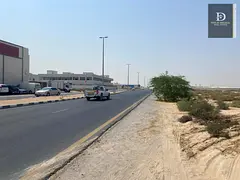 For sale in Sharjah Al Sajaa Industrial Area 61,500 square feet of industrial land in a prime locati