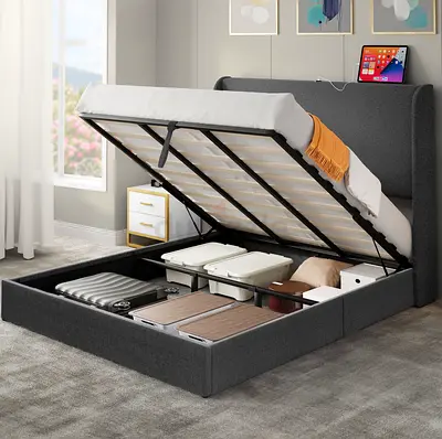 Hydraulic storage fabric bed