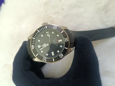 Men Watch Tudor