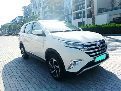 2022 - Screen w Reverse Camera - Original Paint - 2 Keys