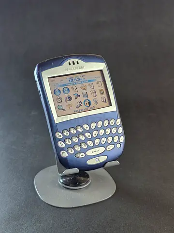 Vintage Blackberry 7290 (SIM Locked)