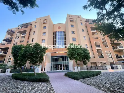 Vacant & Ready | Spacious Unit with Maid Room