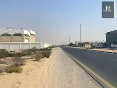 For sale in Sharjah, Al Sajaa area Industrial land Area 61,000 square feet Warehouse permit