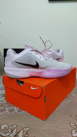 Nike GT Cut Cross pink