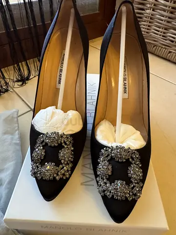 Manolo Blahnik Black Satin Heels 38.5