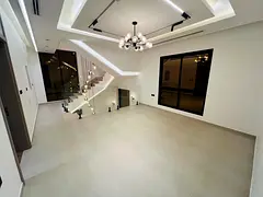 Luxury villa for sale from the owner directly in the best residential location two floors + roof - e