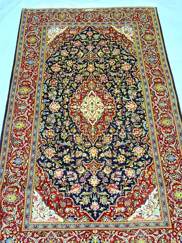 Hand made persian kashan with full of silk tech