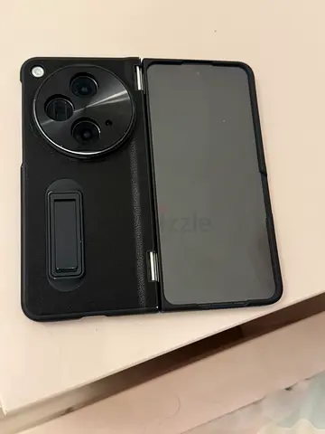 One Plus Open 16gb,512gb storage - Gently Used with Original Accessories