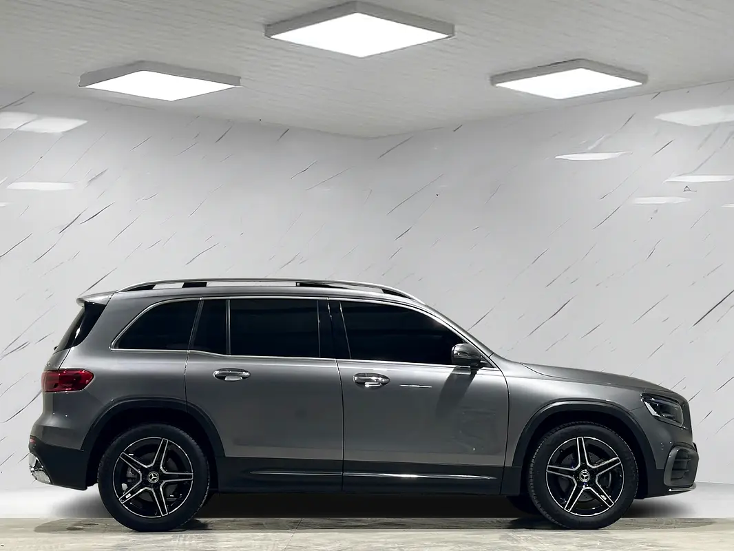 Mercedes-Benz GLB-Class 2024