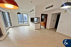 Large layout | 1 + dining | Great location