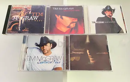 5 Tim McGraw Music CD’s