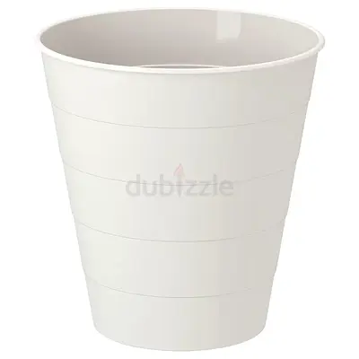 Durable White Plastic trash can for Everyday Use