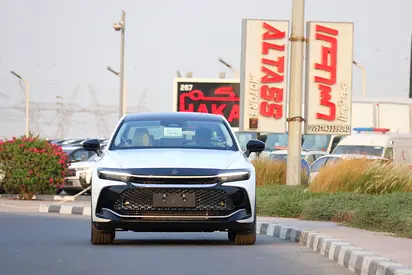 صورة 3 لـ 2026 Toyota CROWN