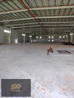 Excellent warehouse in Umm Al-Tha'oub, 34 thousand square meters, 260 electricity